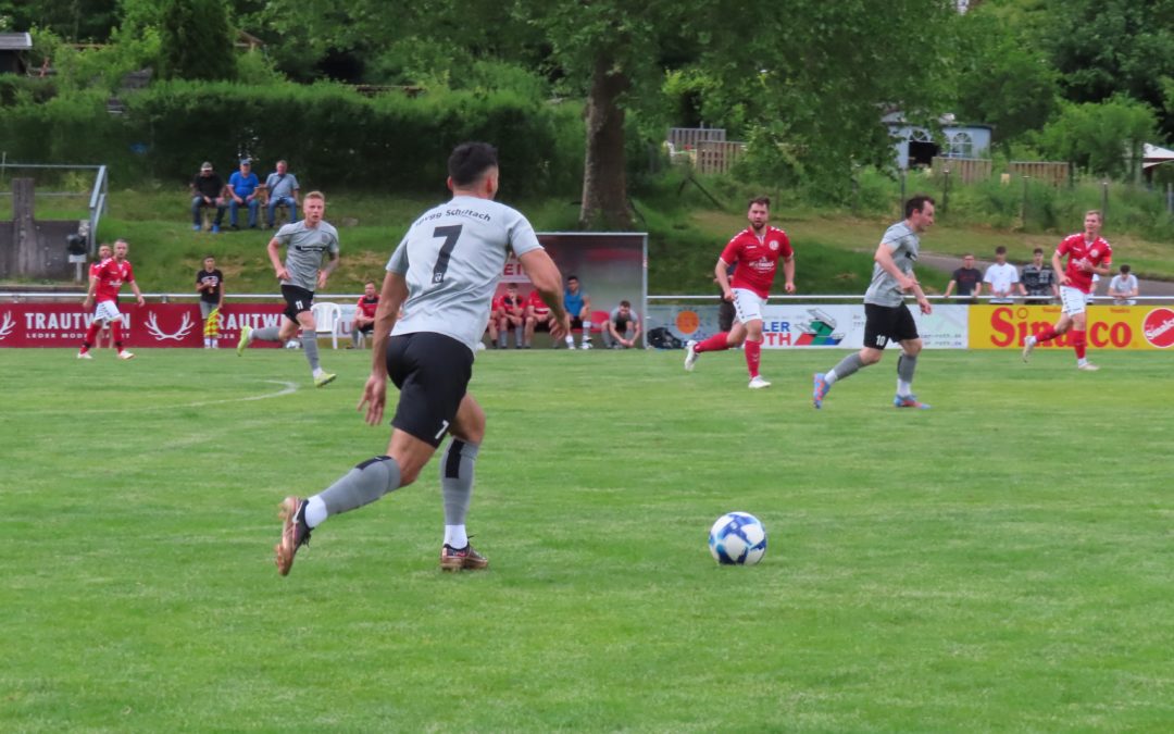 Erste mit 3:1 Erfolg – Zweite geht unter